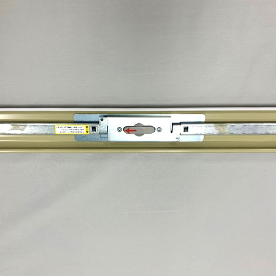 文化シャッターハイロック付きスラット（内錠）｜文化シャッターテクノ